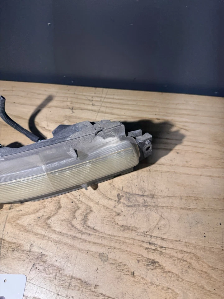 Lanterna traseira de neblina traseira esquerda para motorista LH lâmpada de seta para 2003-2009 Nissan 350Z - Imagem 3 de 4