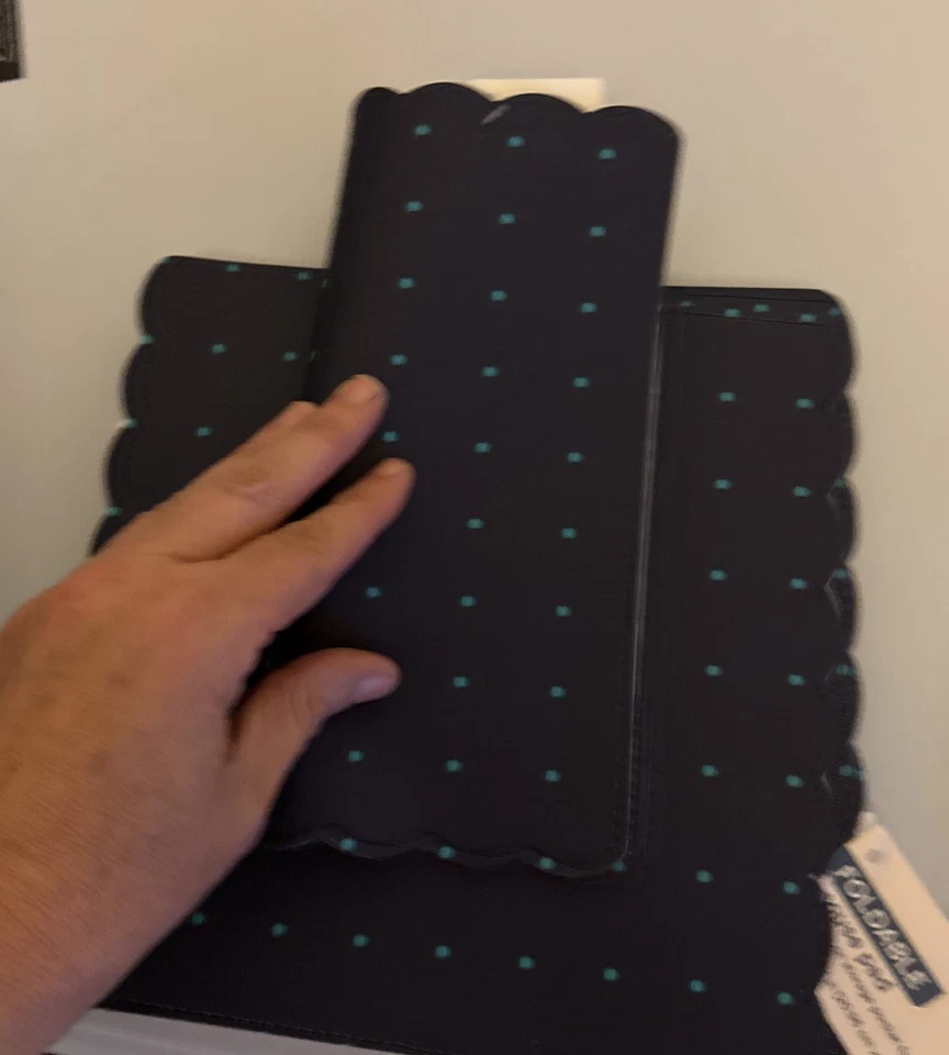 10 NEW Target Bullseye Playground Foldable Mouse Pads With Pocket, Cricut vinyl - Image 4 of 4