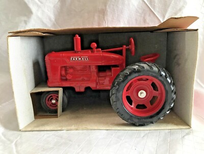 Vtg Ertl Case IH McCormick Deering Farmall 1/16 DieCast Tractor USA Made NIB