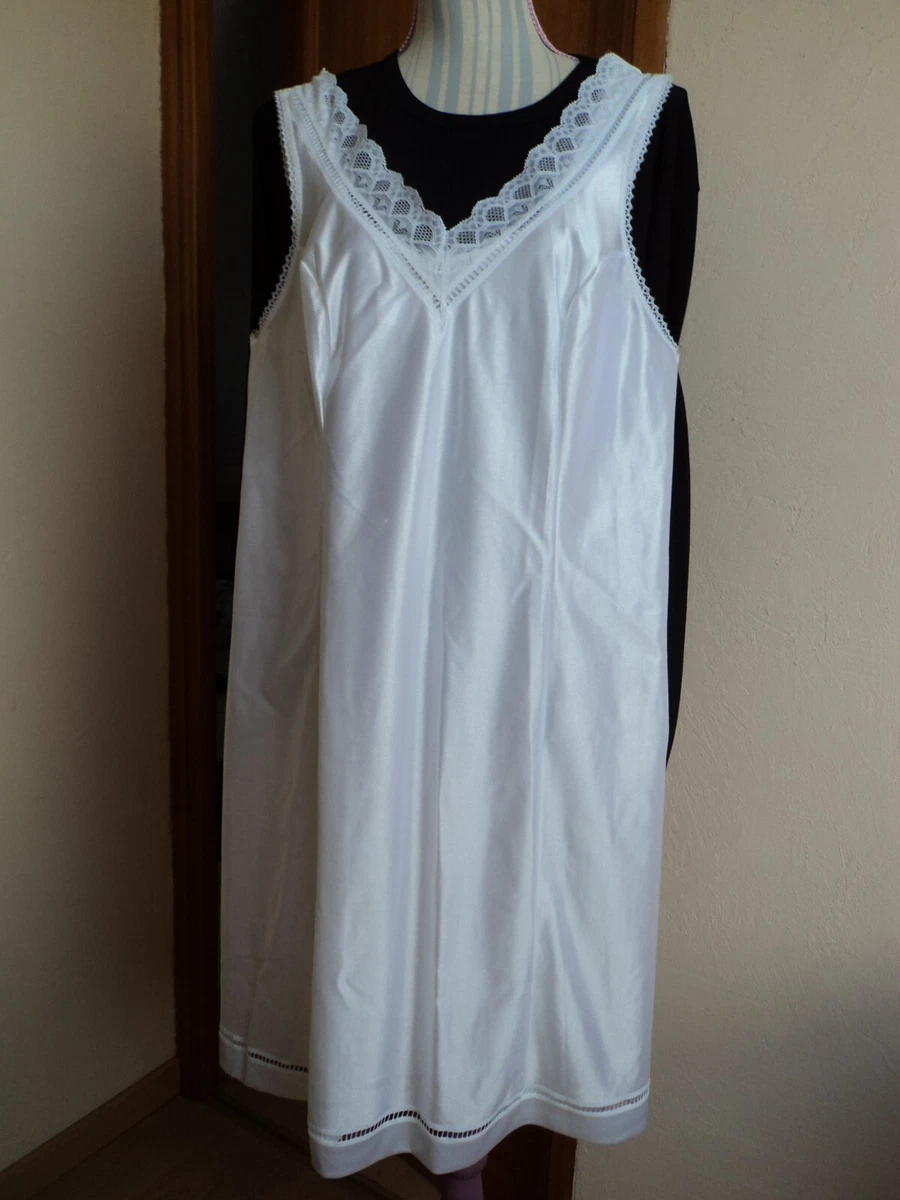 Combinaison & Fond De Robe Vintage Dentelle – Taille 58/60 – Couleur Pêche