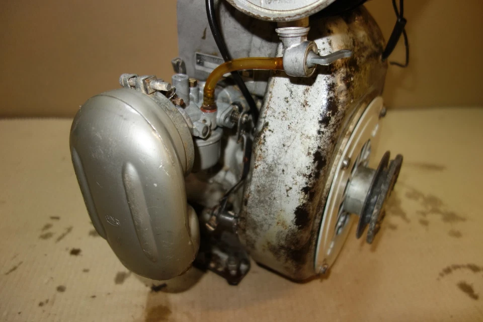 Motor Sachs Stamo 76 de colección raro tanque de carburador agrícola dañado Foto 2 de 4