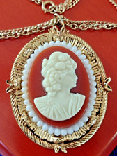 Vintage Lrg 1960s Carved Resin Cameo Gold Tone Pendant Necklace Double chain 22"