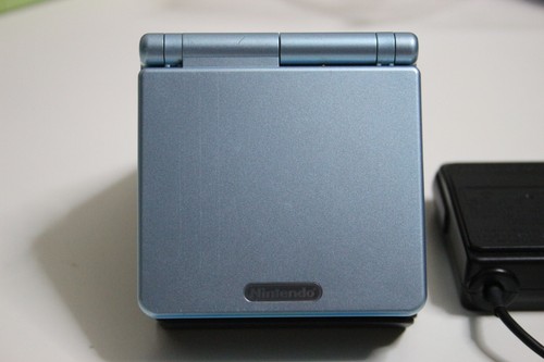 Nintendo Game Boy Advance SP Console Portatile - Argento con Guscio Pokemon e Gioco - Foto 4 di 22