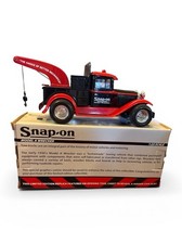 Snap On Tools Model A Wrecker Tow Truck Die Cast Metal Locking Coin Bank Opened