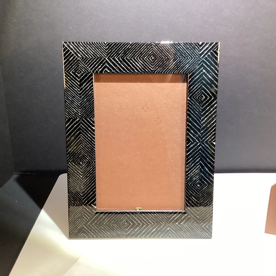 2 NATALINI handcrafted Italian wood marquetry picture frames 4x6 Photo in black  - Image 3 of 4