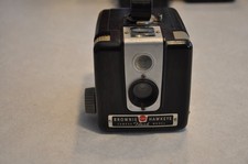 Vintage Collectible Kodak Brownie Hawkeye Flash Model Box Camera Untested