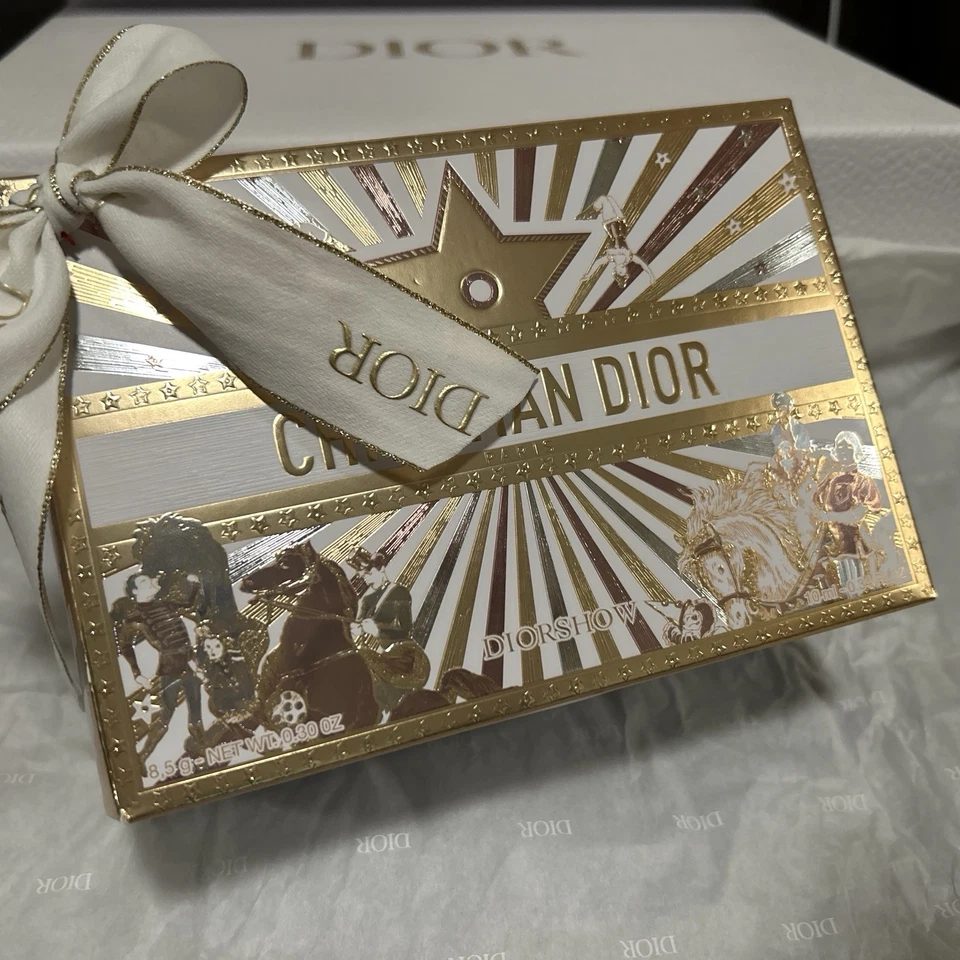 Paquete de maquillaje Dior mascarillas tamaño completo + Dior adict 001+ mini Jadore y regalo 🎁 Foto 4 de 4