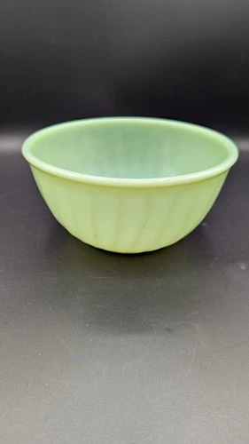 Anchor Hocking Vgt Fire King Jadeite Swirl 7 in Bowl
