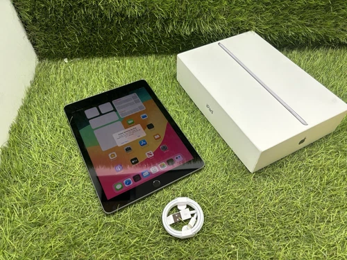 Apple iPad 6th Generation WIFI  Gen 2018 32GB Grey WiFi + BOX TESTED READY #6N