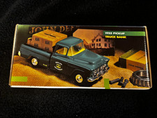 1992 ERTL JOHN DEERE MIDLAND IMPLEMENT 1955 GREEN CHEVY PICKUP TRUCK BANK 1/25