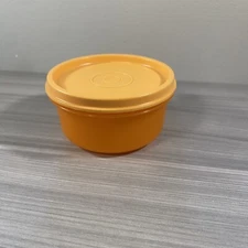 Tupperware Serving Bowl 8 oz Dip Snack Cup Orange w/ Matching Seal Single New!