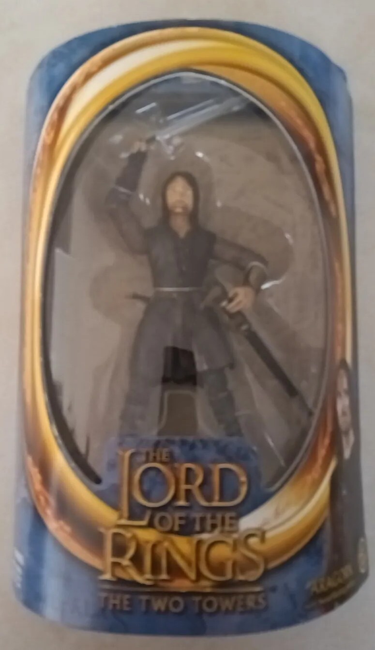 Toy Biz Helms Deep Aragorn Lord of the Rings Two Towers Action Figure ...