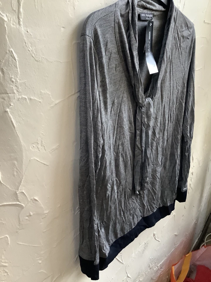 🦋❤️❤️❤️NW🏷 Autograph WEEKEND M & S 18 Grey MIX 💎👚WITH SILK Top 🎁 - Image 3 of 4