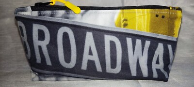 *Handarbeit* Kosmetiktasche Federmäppchen Etui Medikamente Stifte Broadway USA