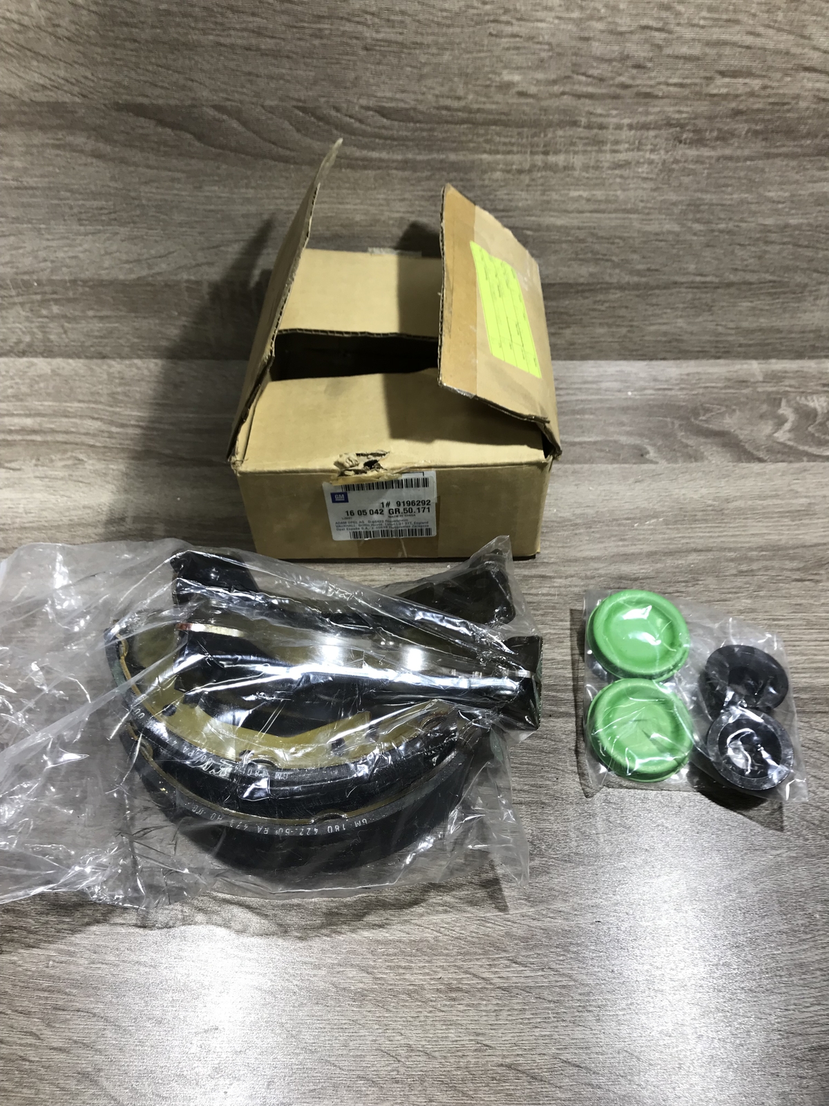 Nuevo Genuine OE GM Handbreak Pastillas Tambor Trasero Zapato 9196292 1605042