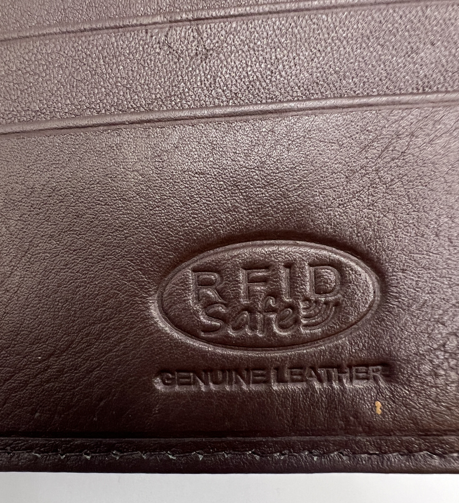 100% Genuine Leather - Men's Bifold Brown Matte RFID Safe Wallet - NEW!