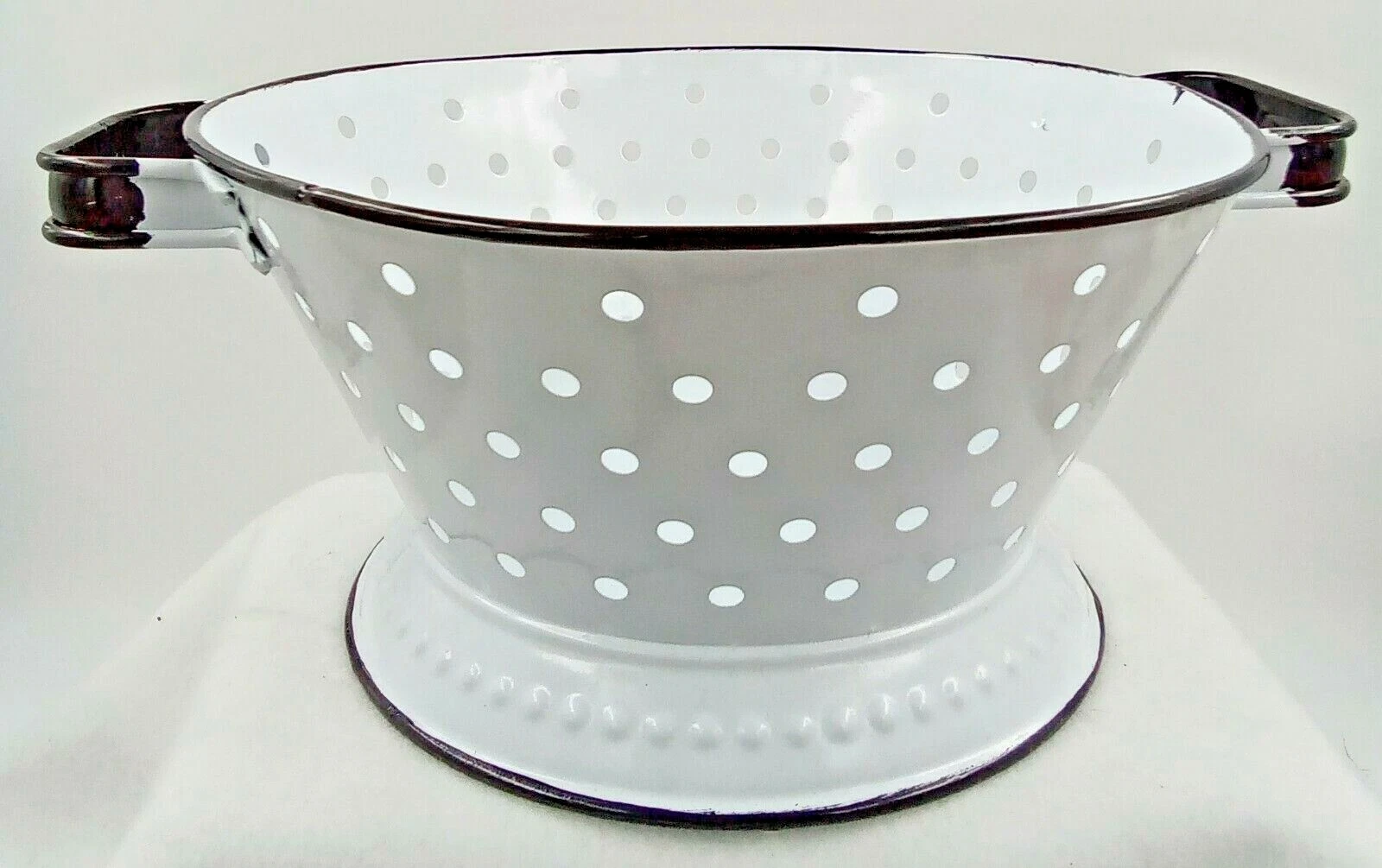 White Black Enamelware Metal Strainer Colander Decorated Base Handles 5"x9.5"x4"