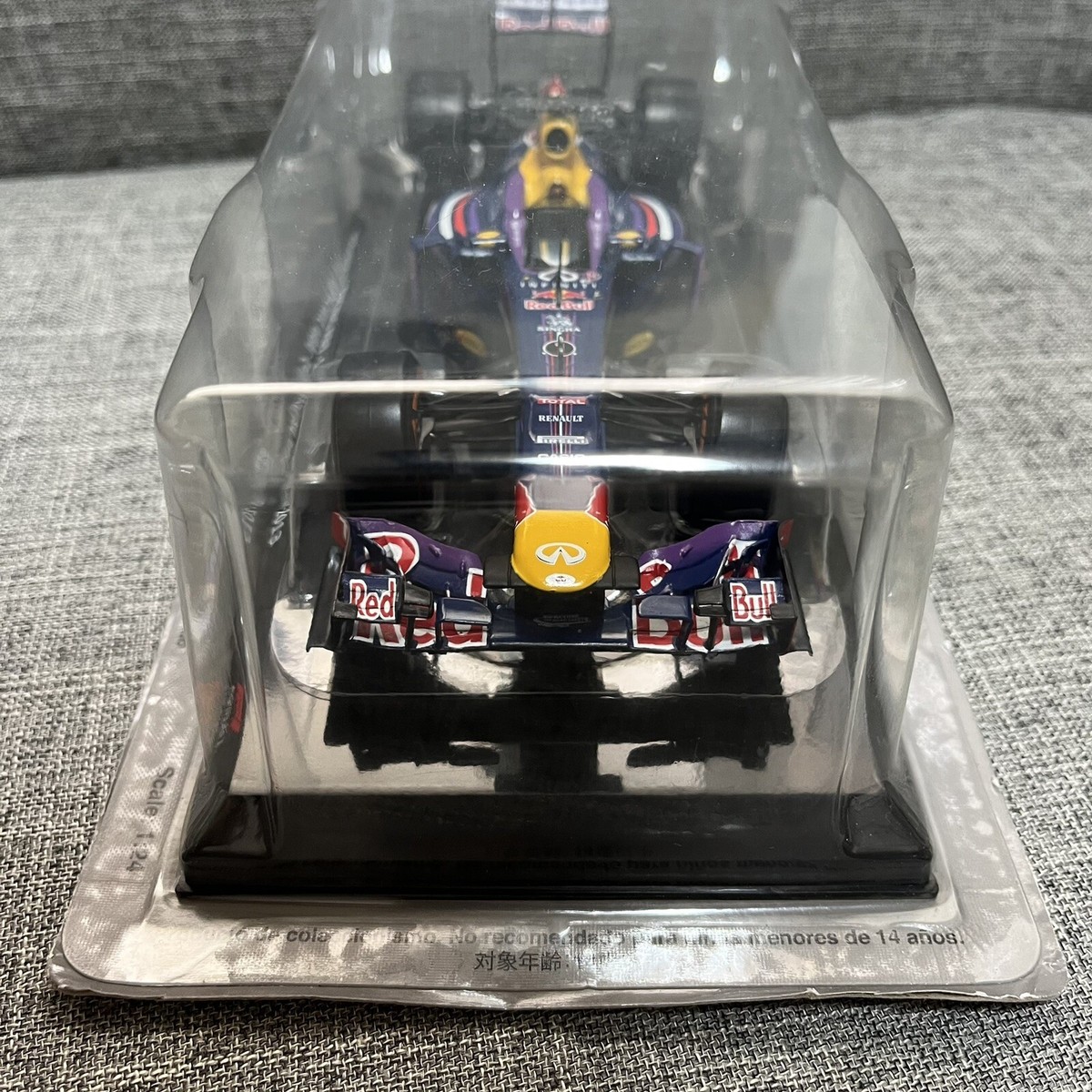 ビッグスケールF1コレクション第31号レッドブル・レーシング RB9新品 ビッグスケールF1コレクション第31号レッドブル・レーシング RB9
