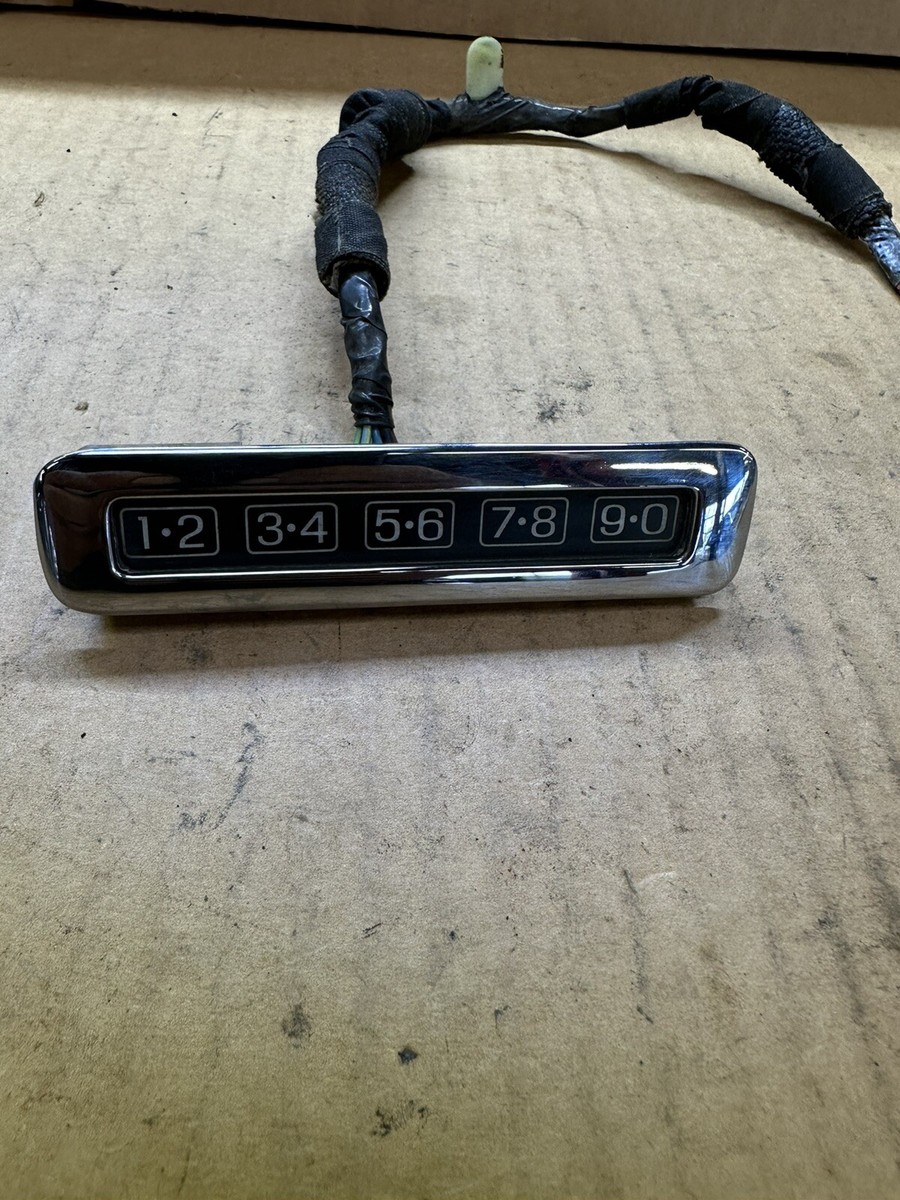 1990-1992 Lincoln Town Car Driver Door Keyless Entry Number Pad | OEM