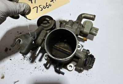 95-96 TOYOTA TACOMA 4RUNNER T100 2RZ 3RZ 2.4 2.7 Throttle Body