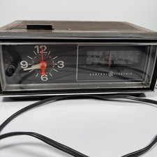 VTG 1970s General Electric GE Faux Wood AM/FM Model 7-4545A Clock Radio,