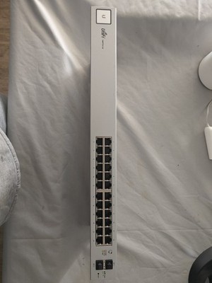 Ubiquiti Networks UniFi USW-24 Gigabit Managed Switch/Sfp, 24-Port