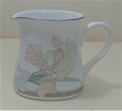DINNERWARE: New Decade/Cafe De Jour by NORITAKE -Creamer 3 1/2''