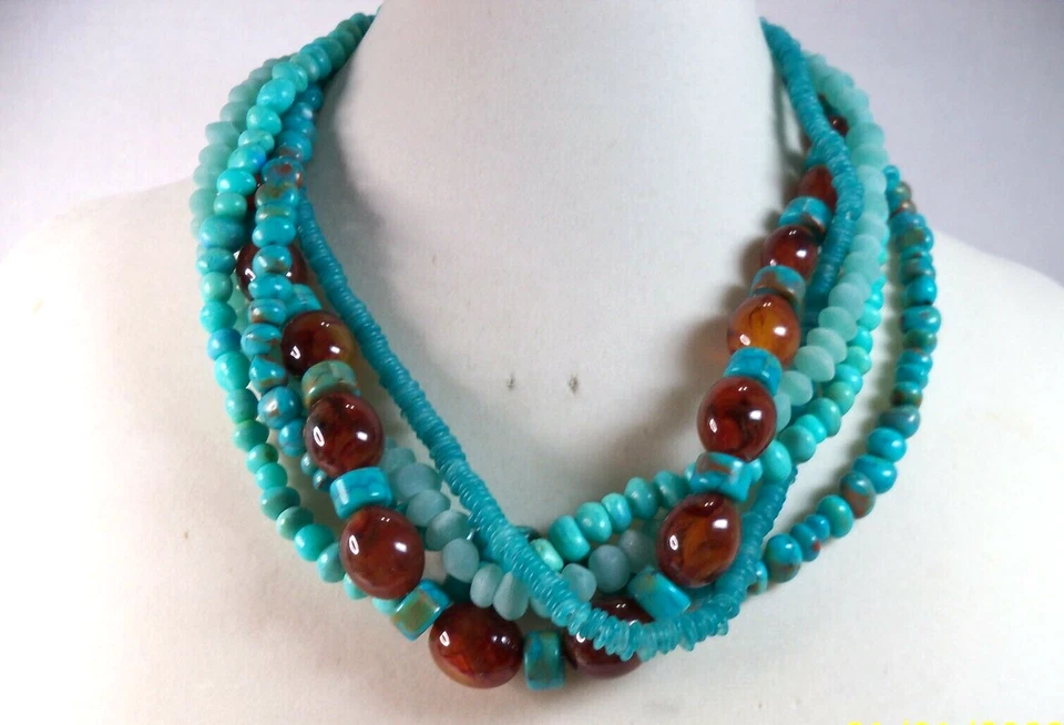 Turquiose, glass ,lucite,howlite,beaded FASHION jewelry necklace wow/ - Image 4 of 4