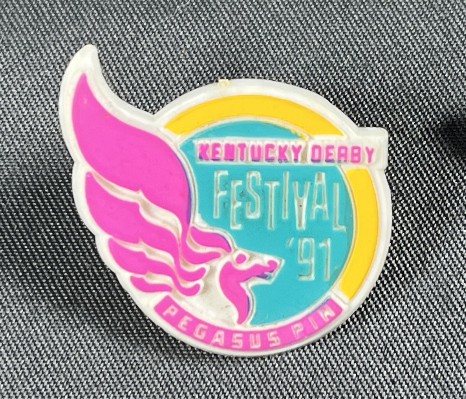 Lot of 11 Kentucky Derby, Breeders Cup Pins Key Fobs Pegasus Pins 1999