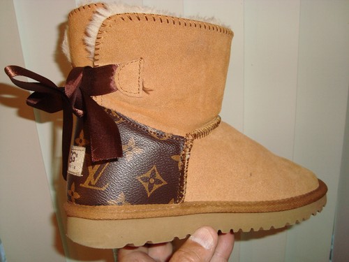 BOTAS DE MUJER UGG LOUIS VUITTON TALLA 8 HECHAS EN AUSTRALIA ¡APENAS USADAS! - Imagen 10 de 19