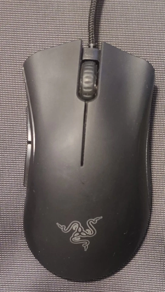 Razer DeathAdder Classic 1000Hz 6400DPI Wires Gaming Mouse [RZ01-00840100-R3C1] - Image 3 of 4