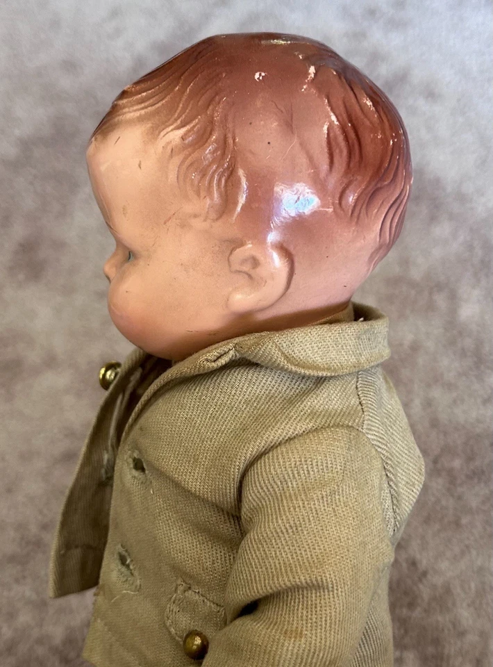 De colección Effanbee Caminar-Hablar-Dormir Bebé Gruñón Muñeca Composición Paño Militar Niño Foto 4 de 4