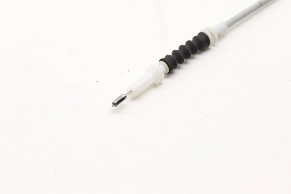 BMW 340I GT XDRIVE 2017-2019 - Exterior trasero manija liberación/cable Bowden Foto 2 de 4