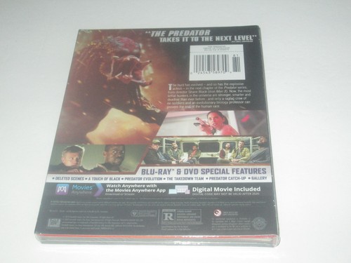 The Predator Limited Edition 36-Page Book Predator Blu-Ray/DVD - Picture 2 of 3