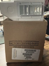 OEM Whirlpool Refrigerator Air Diffuser Part # W10151374.