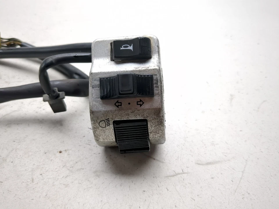 01-04 Interruptor Faro Control Izquierdo Suzuki VL800 Intruder Volusia Foto 2 de 4