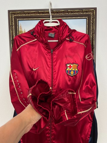 Vintage 90's Nike FC Barcelona Nylon Red Jacket Soccer Track Top Mens Rare Sz L - Picture 9 of 22