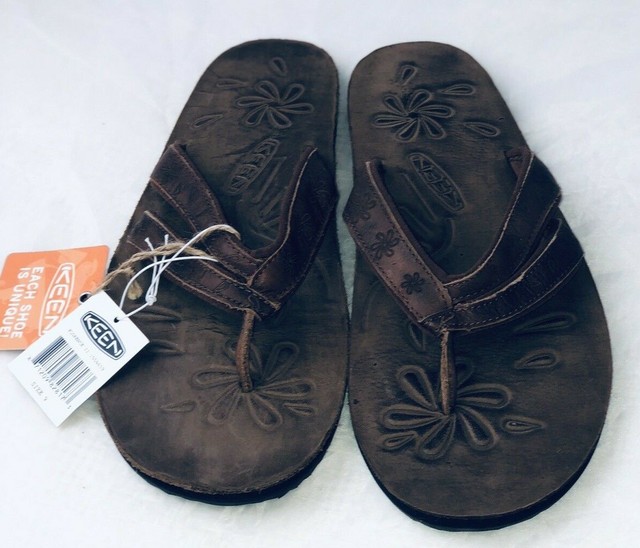 keen dauntless sandals