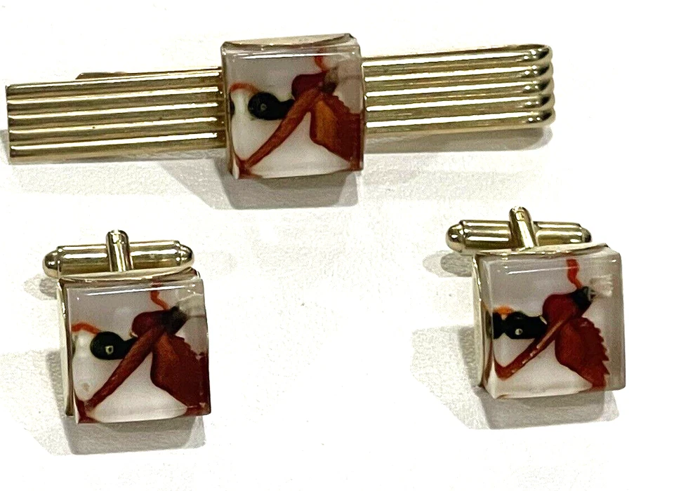 Vintage Red Fly Fishing Bait Cufflinks & Tie Clasp Set Gold Toned - Image 2 of 4