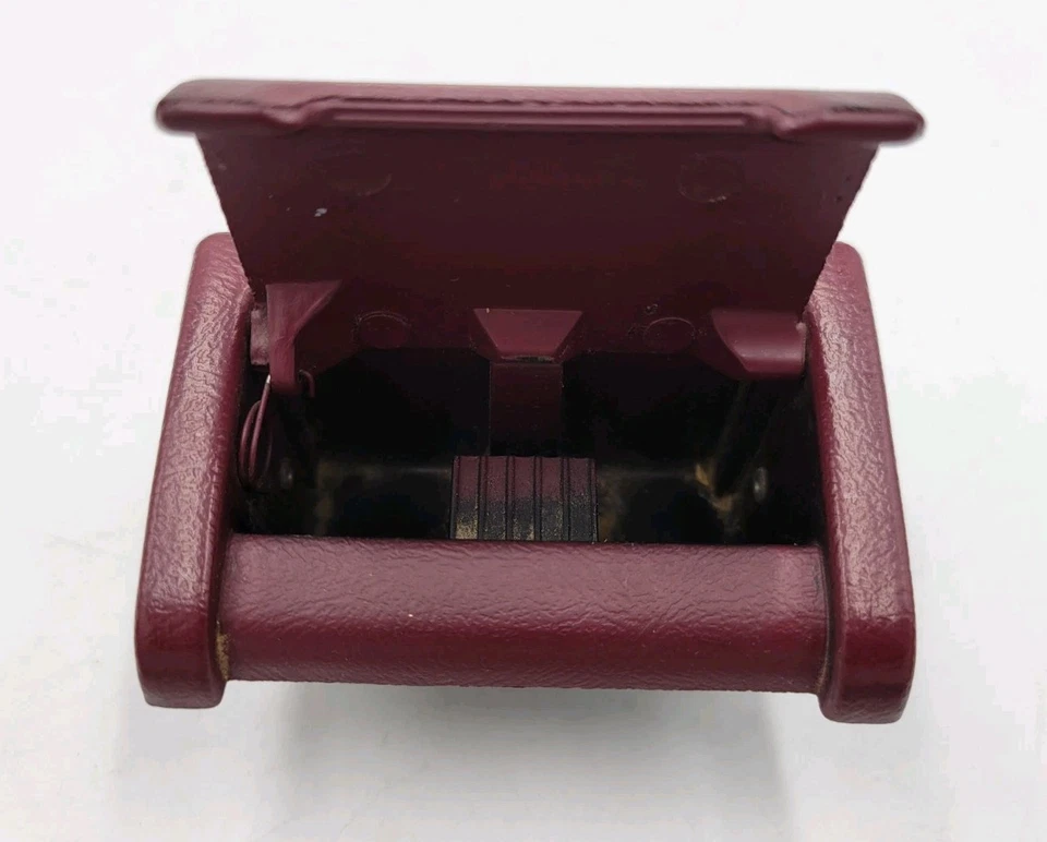Chevrolet Lumina 1990-1994 cupé 2 puertas asiento trasero cenicero OEM rojo 10133360 Foto 2 de 4
