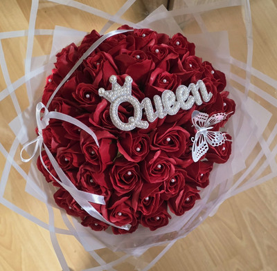 SeifeRosen-Blumenstrauß rot/weiß Schmetterling Geschenk Geburtstag Abschluss