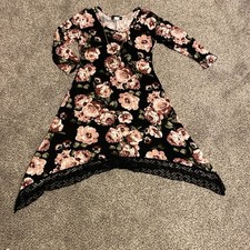 French Atmosphere Black Dress With Floral Design And Lace Trim