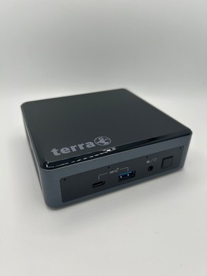 Intel NUC10i3FNK Core i3-10110U 8GB RAM 240GB SSD Windows 11 Pro Mini-PC SFF NUC