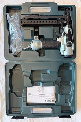 #ad #ad Hitachi N3804AB3 Air Crown Stapler 1 1 2 Inch with Case Tested $40.00