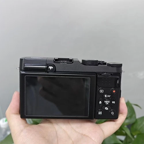 Fujifilm X-M1 X Series Digital Camera Body Only 16.3 MP 1080p HD Video Recording - Picture 7 of 10