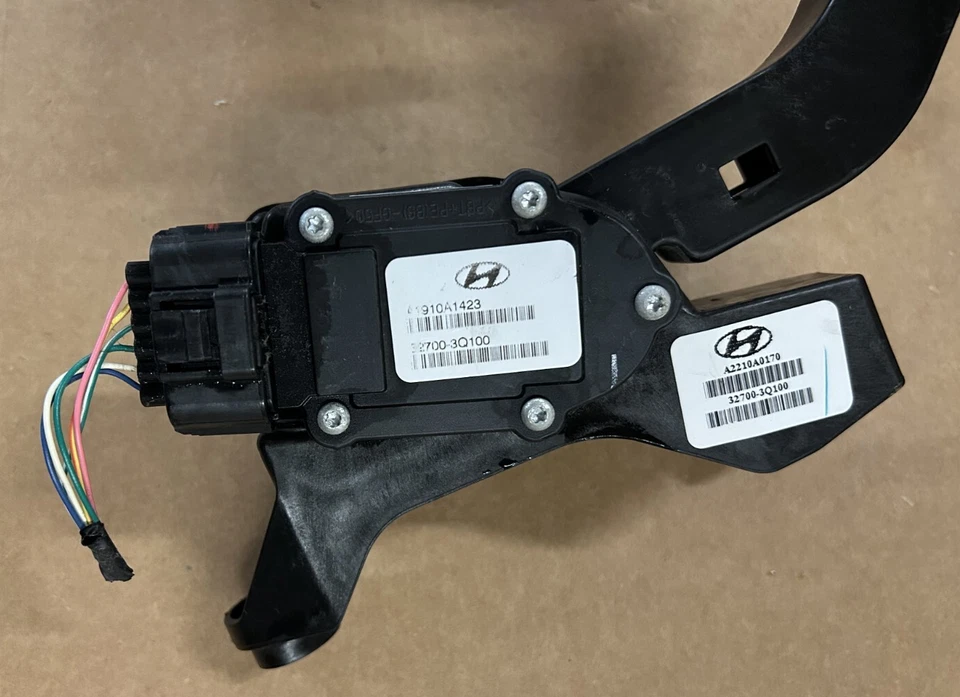 Hyundai Sonata 2011 pedal de acelerador 2011-2014 Foto 2 de 4