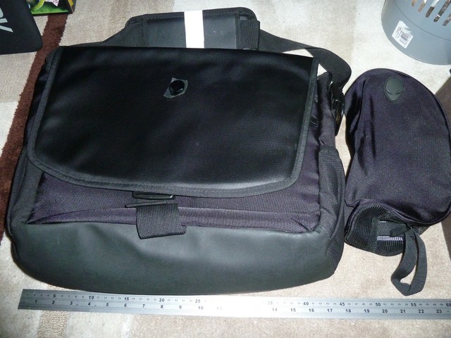 alienware messenger bag
