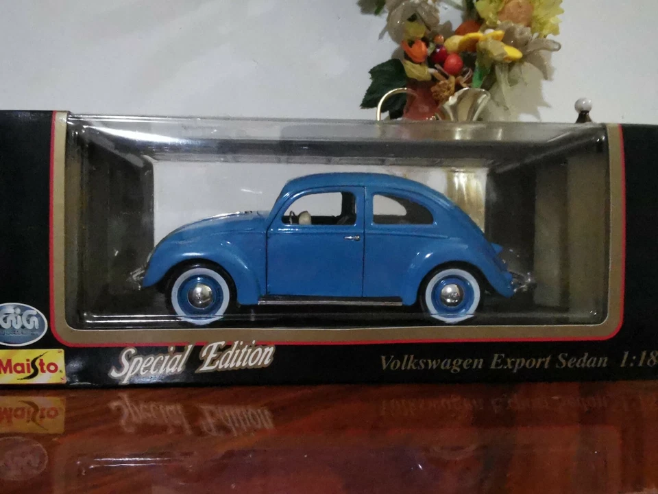 Modellini auto 1 18 Maggiolino Volkswagen - Immagine 2 di 2