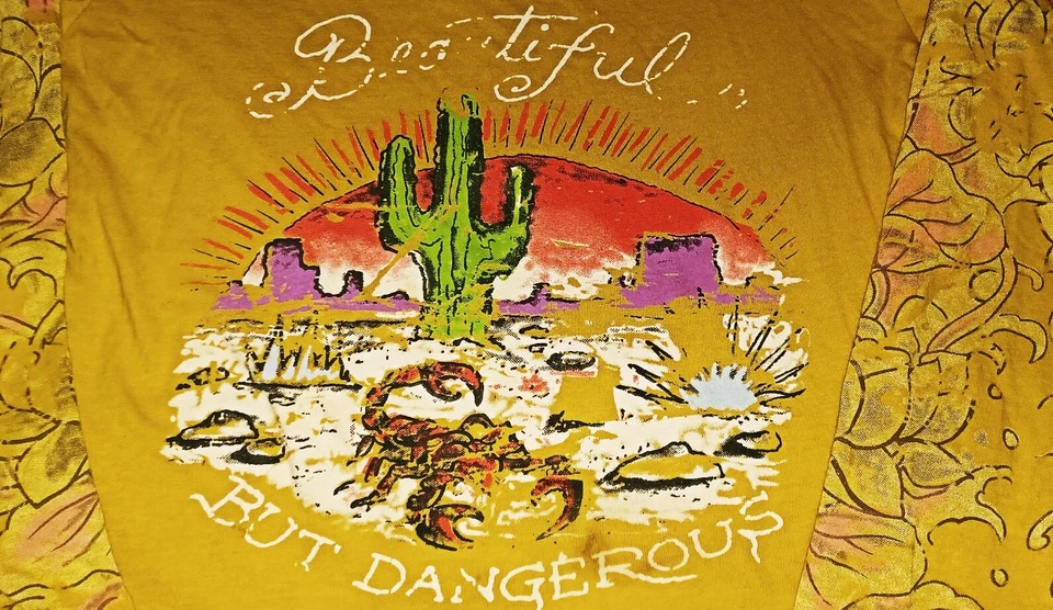 Camisa tatuaje manga larga Ed Hardy niñas vintage dorada mostaza Y2K talla 8 niños usada en excelente estado Foto 2 de 4