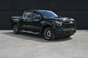 2024 Chevrolet Silverado 1500 LT Pickup 4D 5 3/4 ft